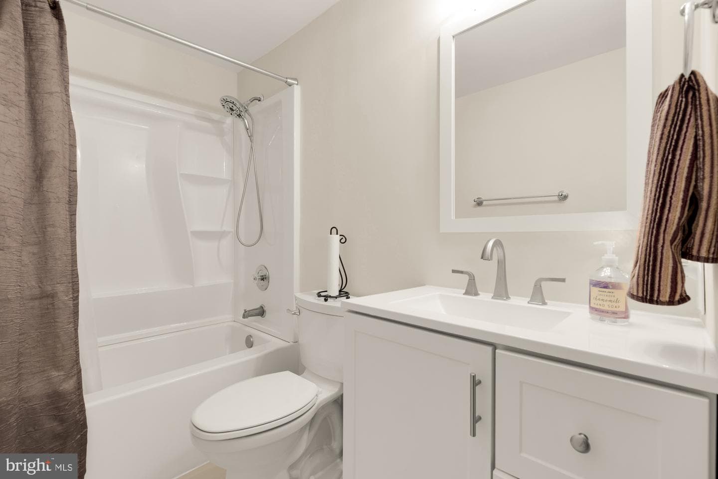 8173 Sheffield Court photo 18