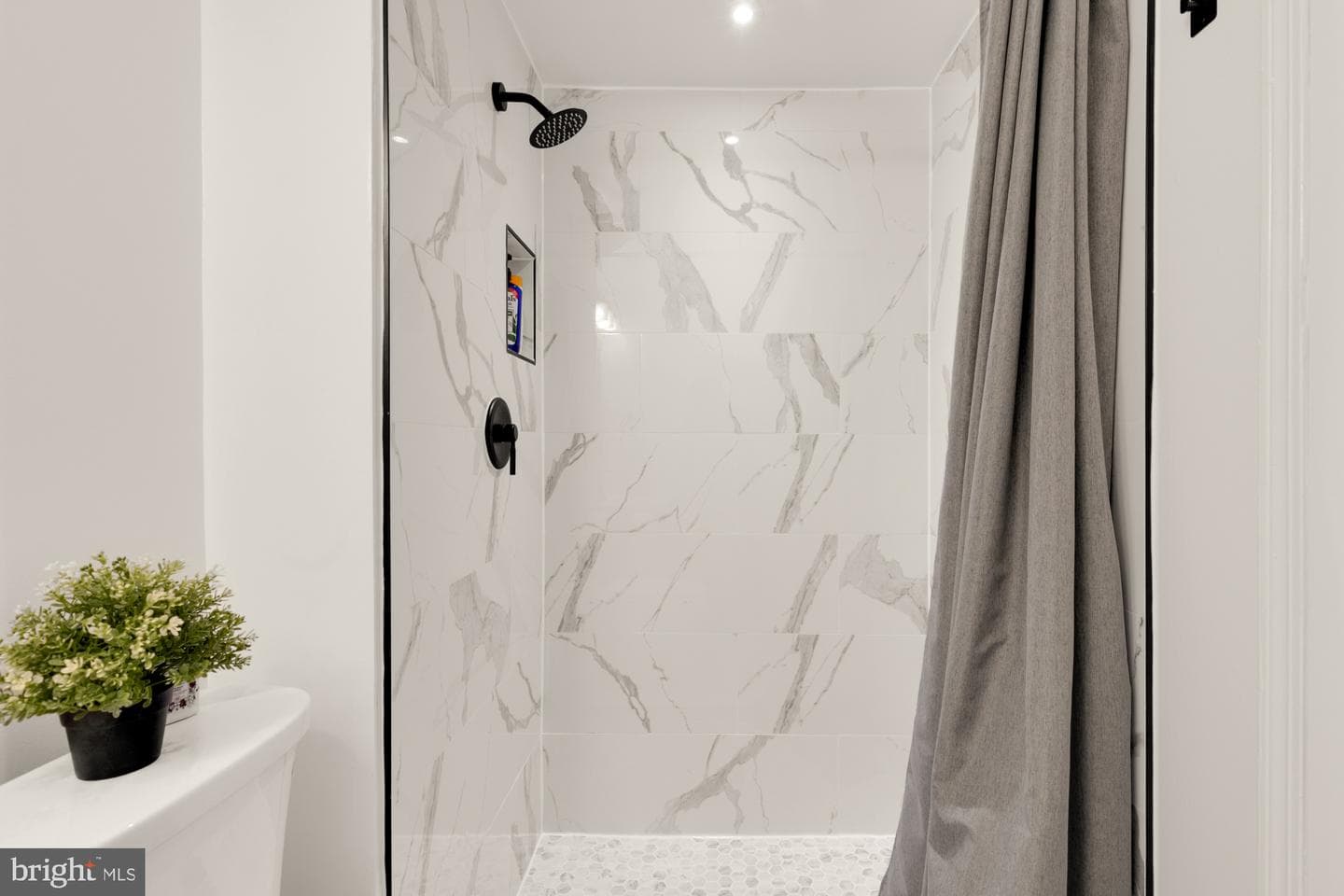 8173 Sheffield Court photo 22