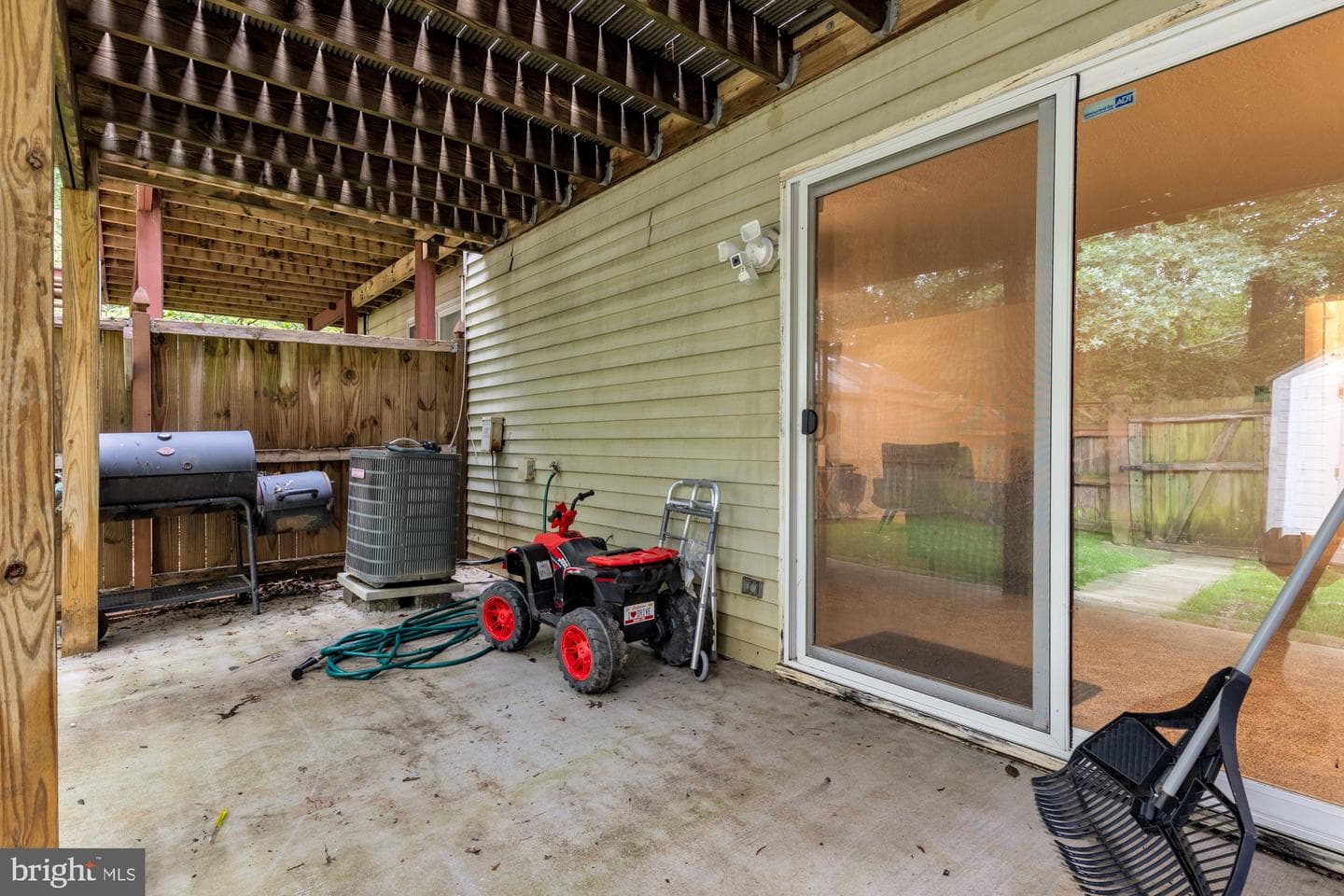 8173 Sheffield Court photo 28