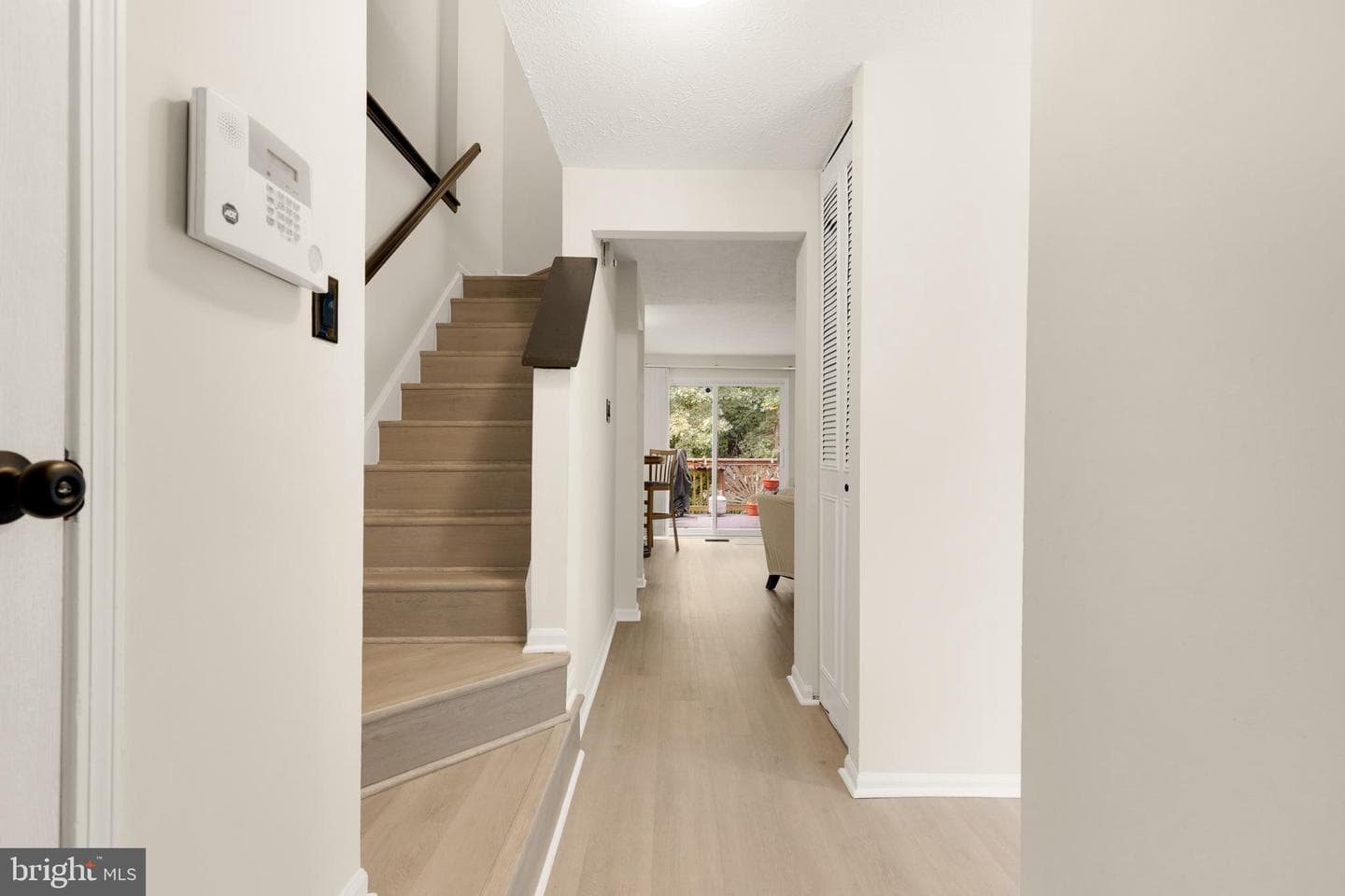 8173 Sheffield Court photo 3
