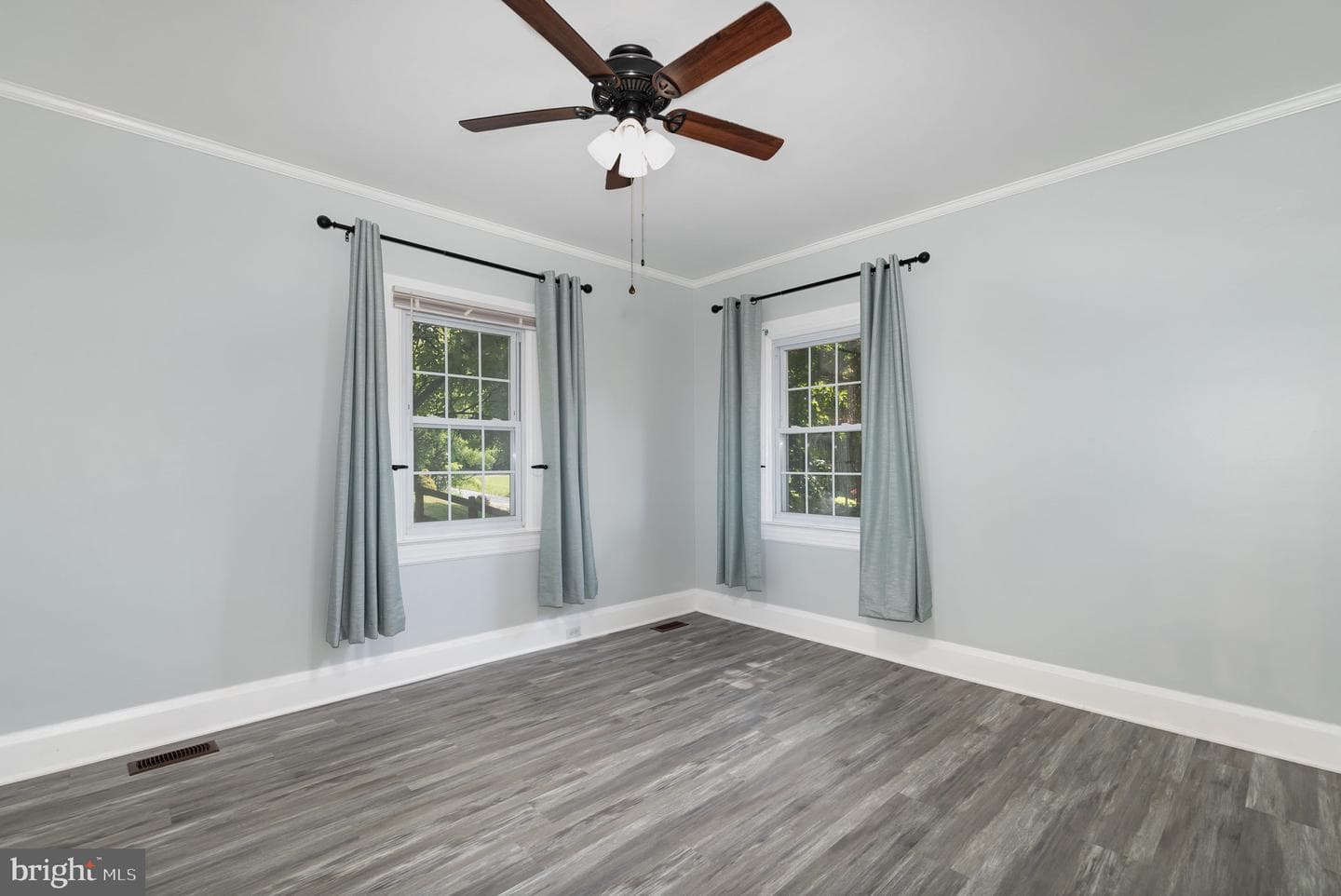 2932 Rogers Avenue photo 25