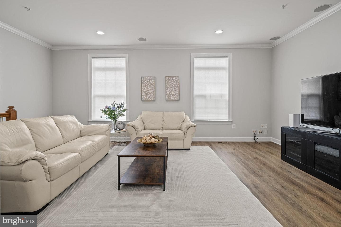 7704 Water Street photo 10