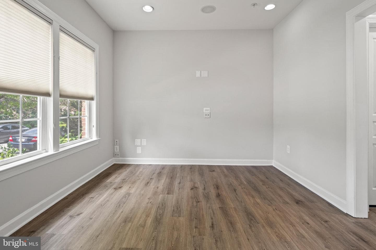 7704 Water Street photo 28