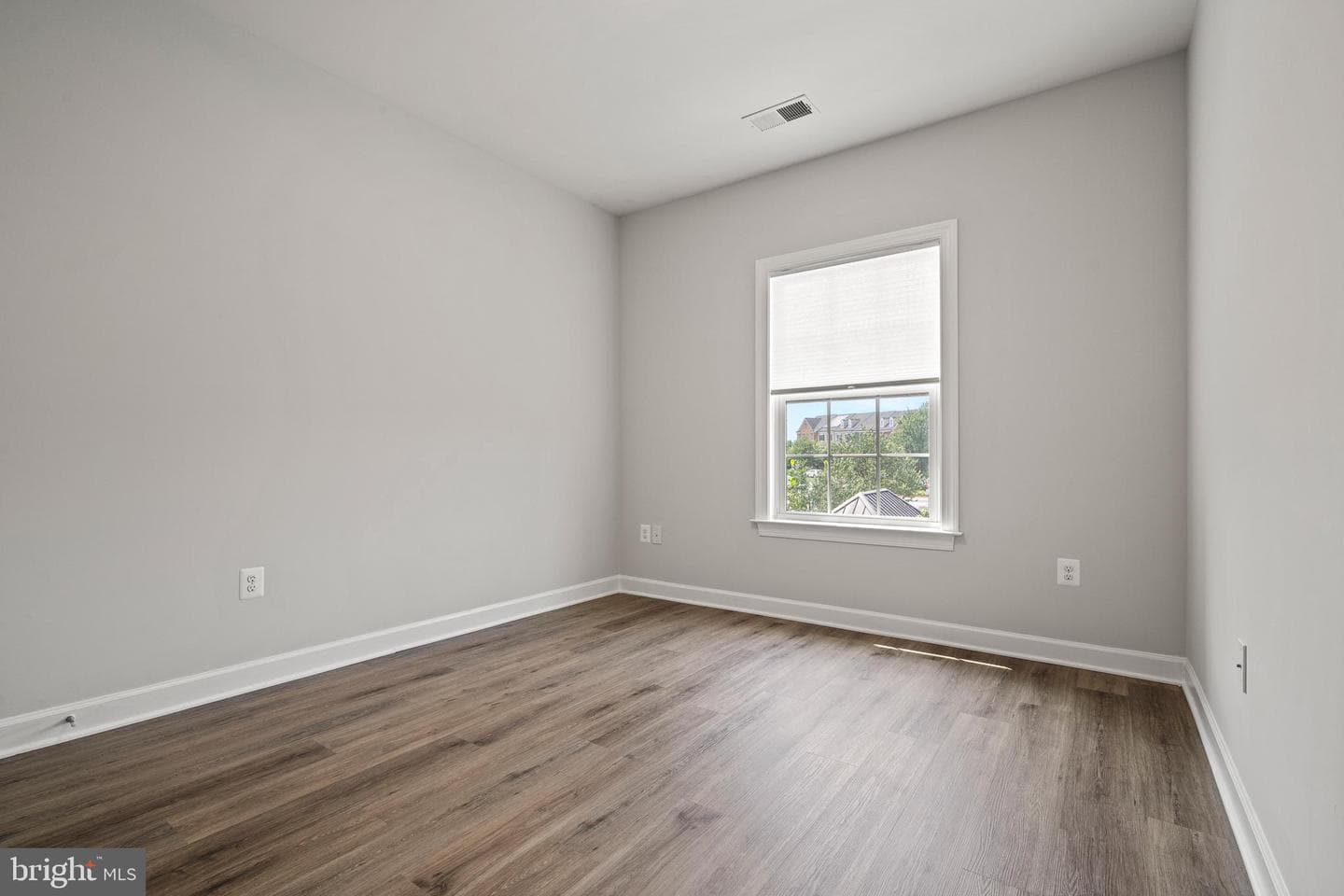 7704 Water Street photo 30