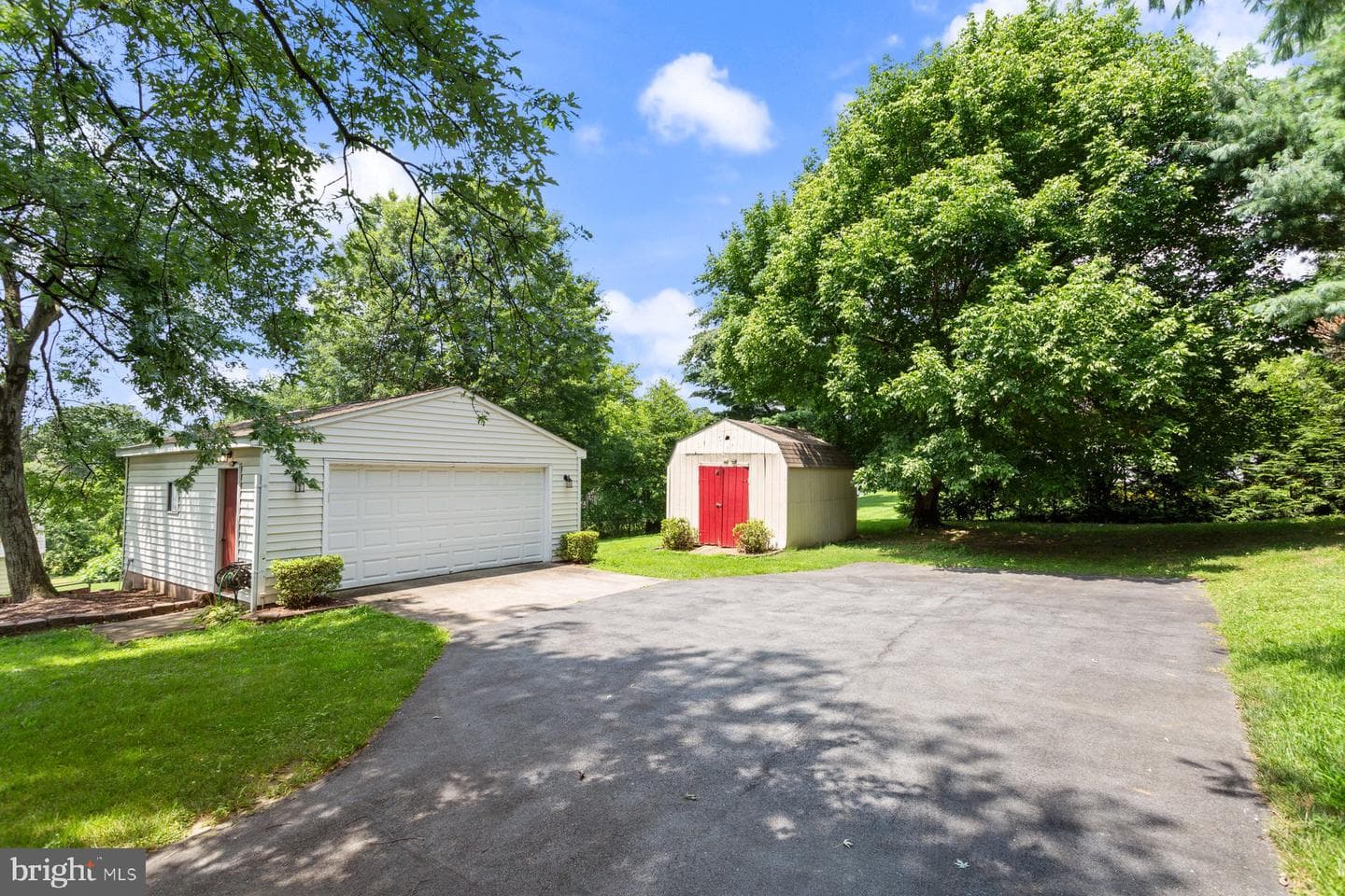 7928 Dorsey Run Road photo 3