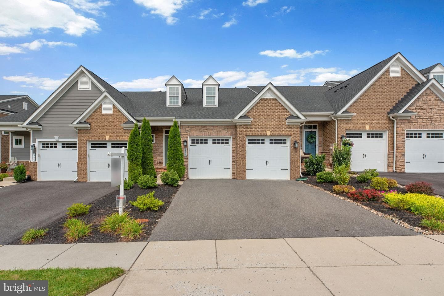 2744 Vardon Lane