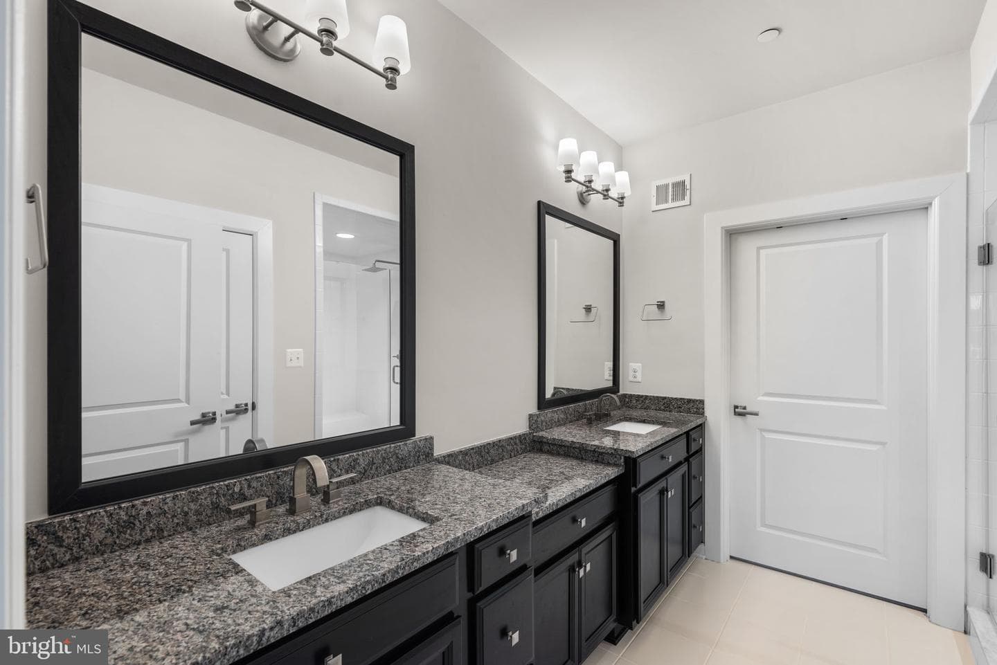 2744 Vardon Lane photo 25