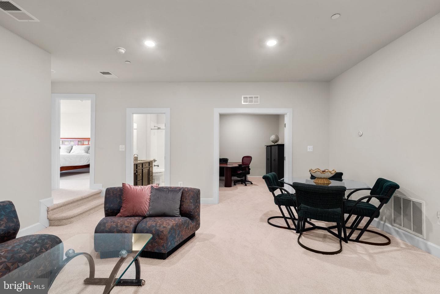 2744 Vardon Lane photo 33