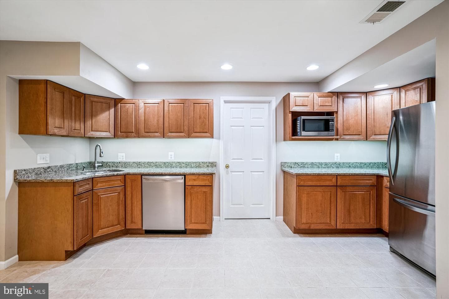 11385 Bishops Gate Lane photo 34