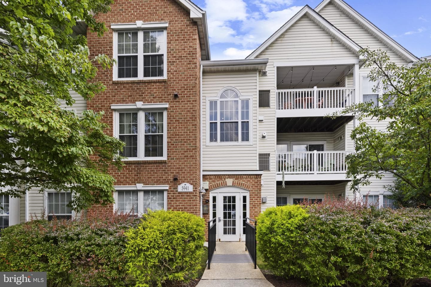 5941 Millrace Court #d-303 photo 1