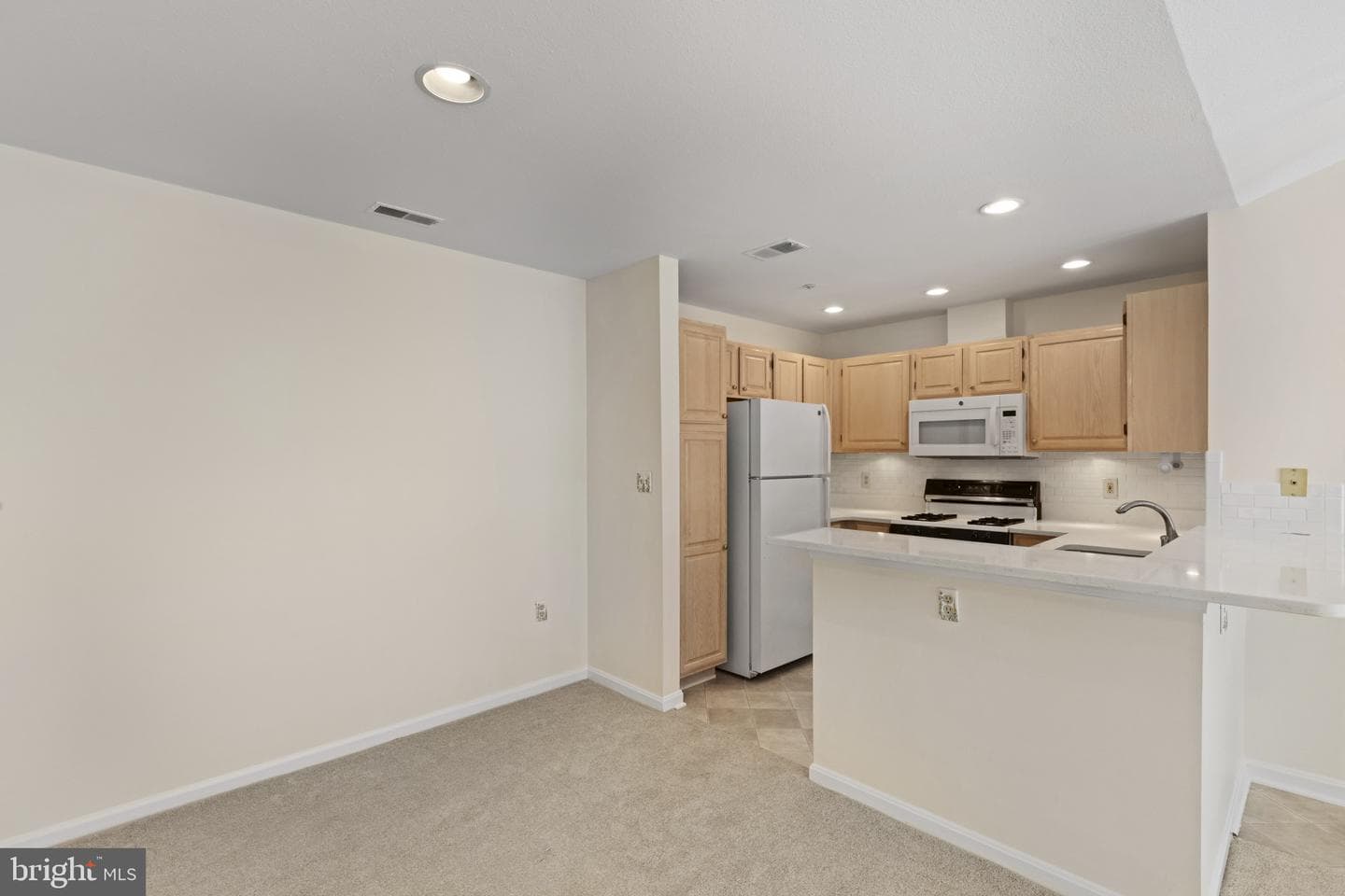 5941 Millrace Court #d-303 photo 10