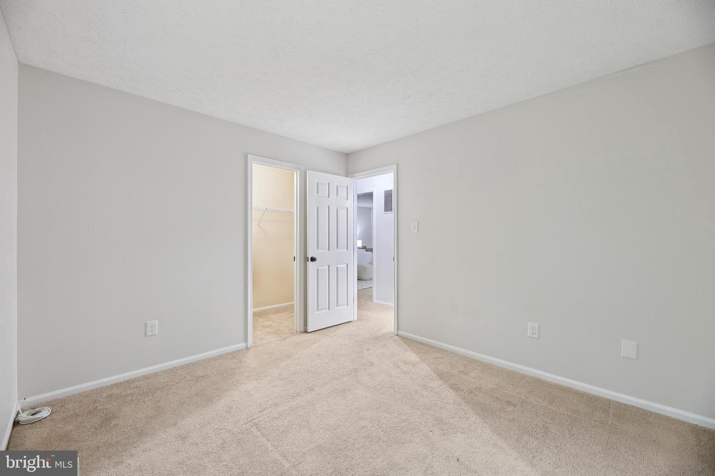 9060 Manorwood Road photo 24