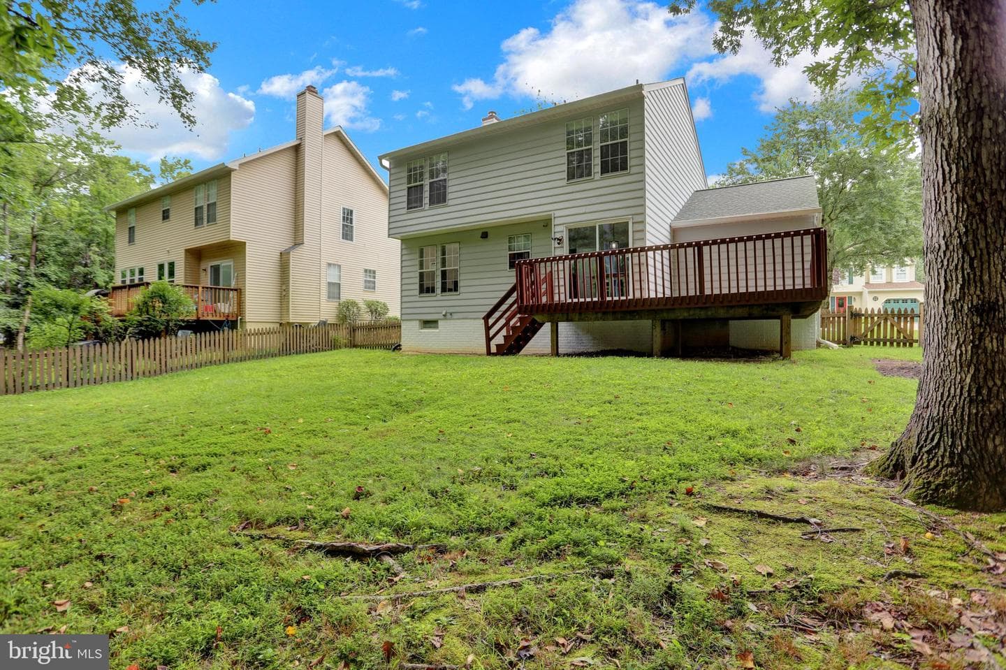 9060 Manorwood Road photo 32
