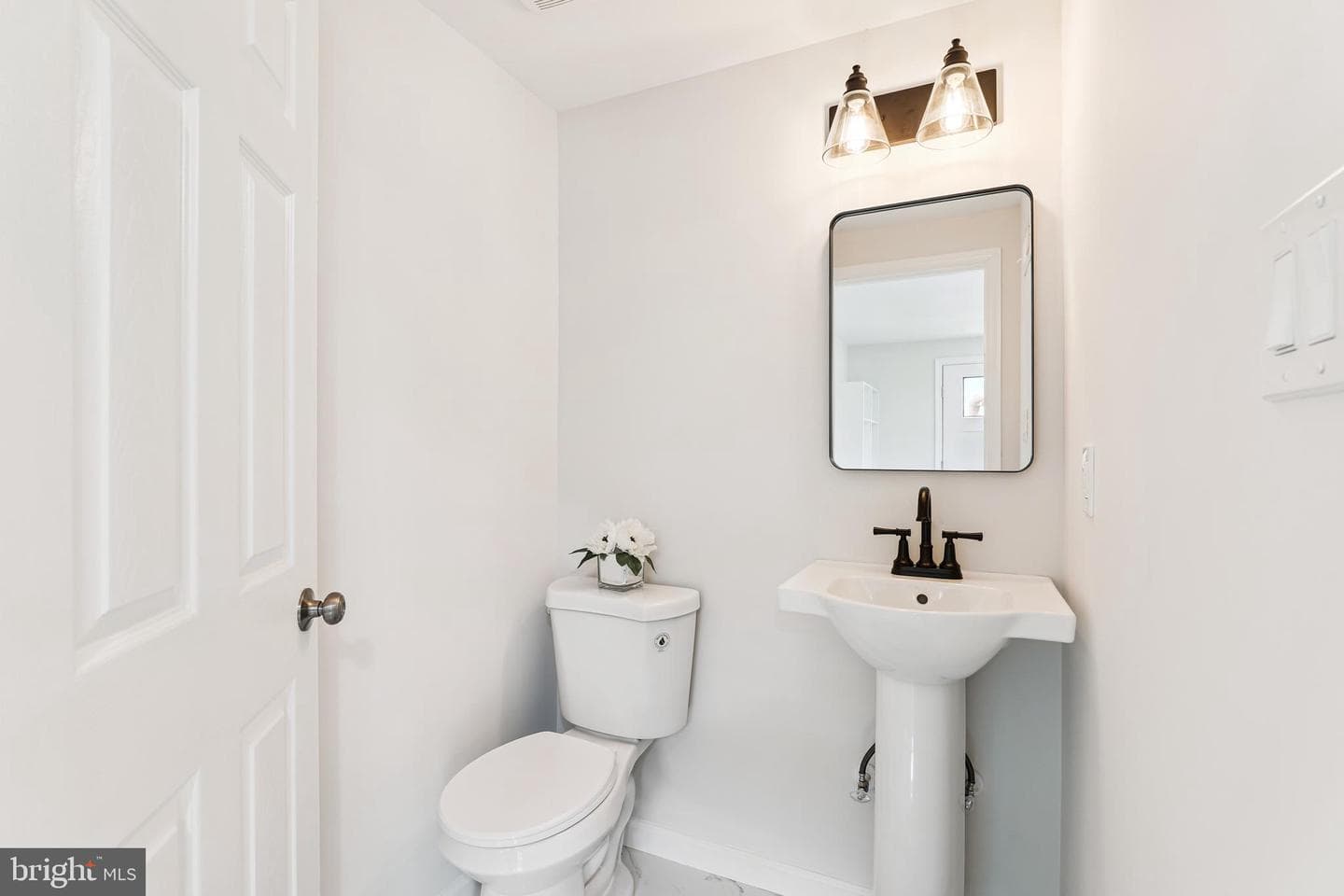 8114 Sheffield Court photo 12