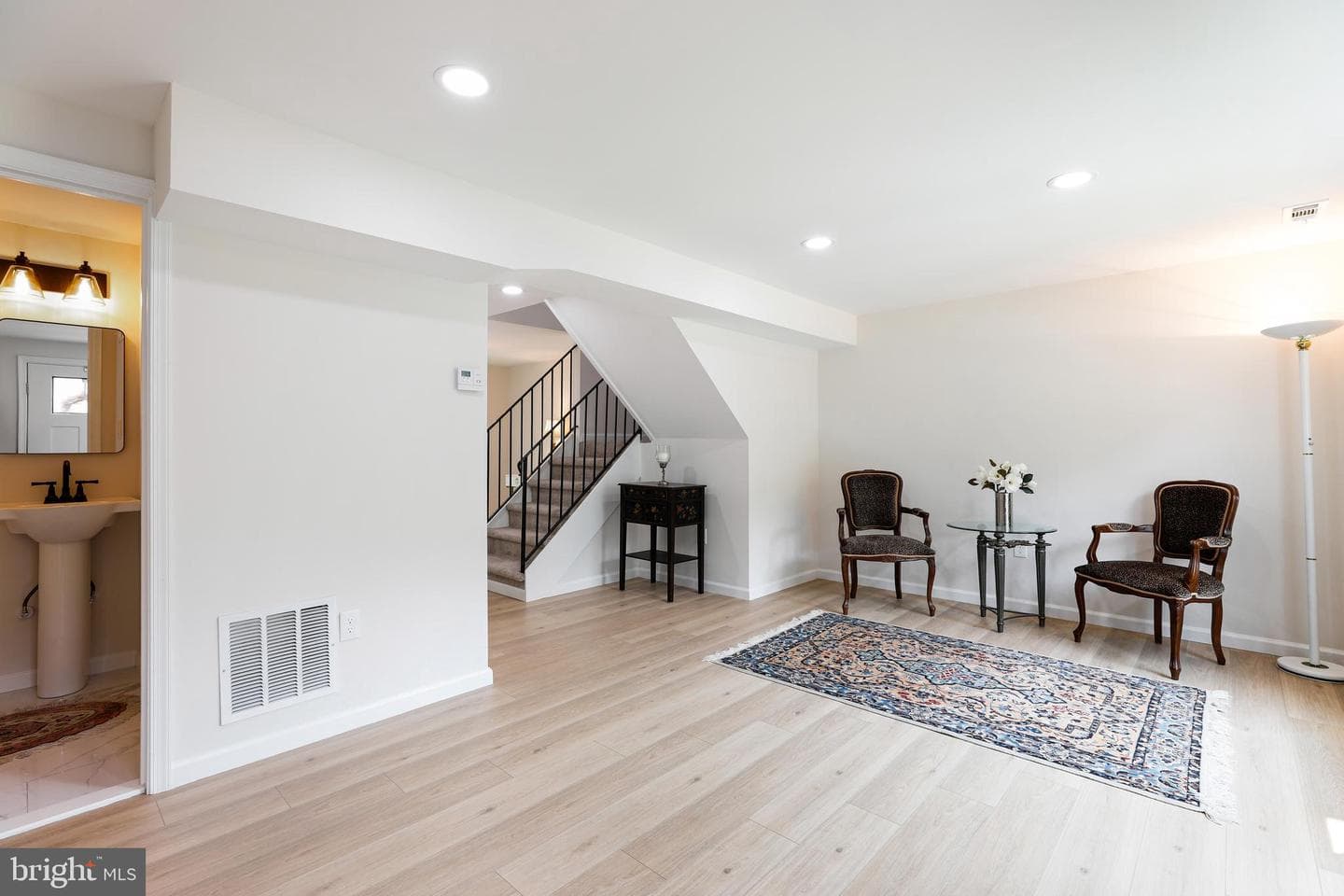 8114 Sheffield Court photo 4