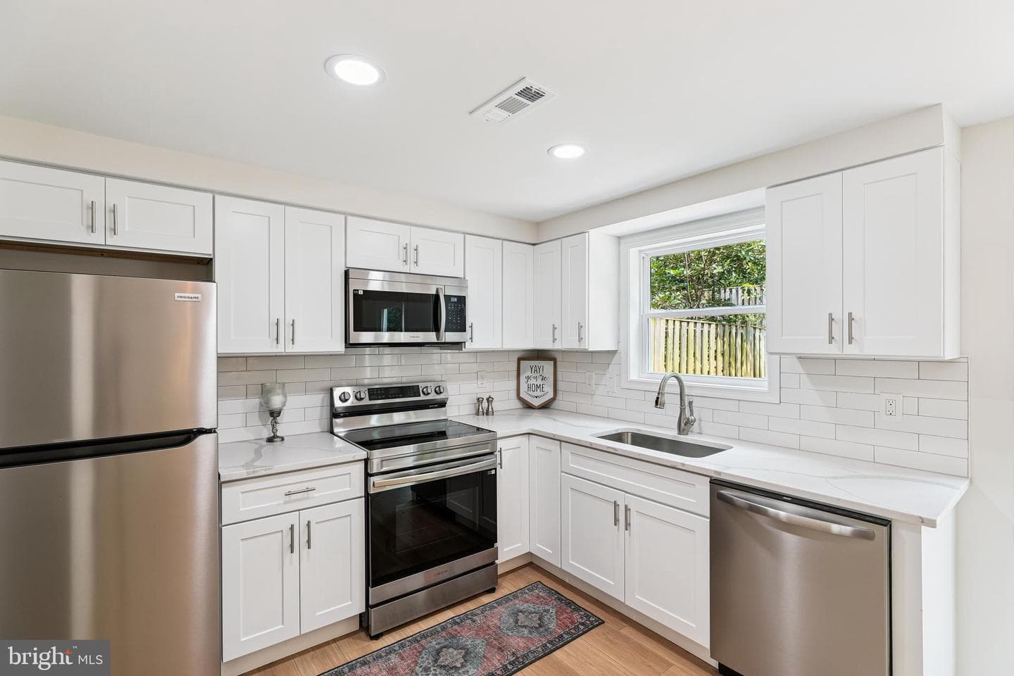 8114 Sheffield Court photo 7