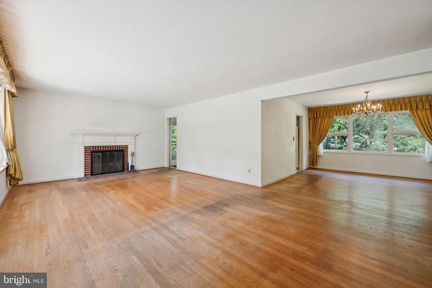 6553 Carlinda Avenue photo 3