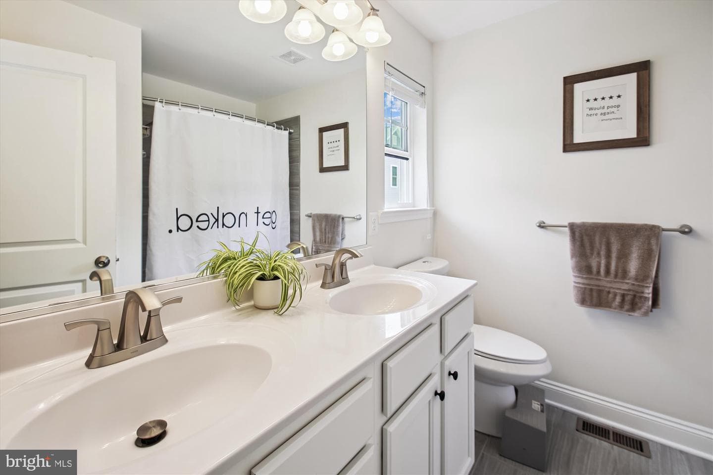 6391 Norris Street photo 23