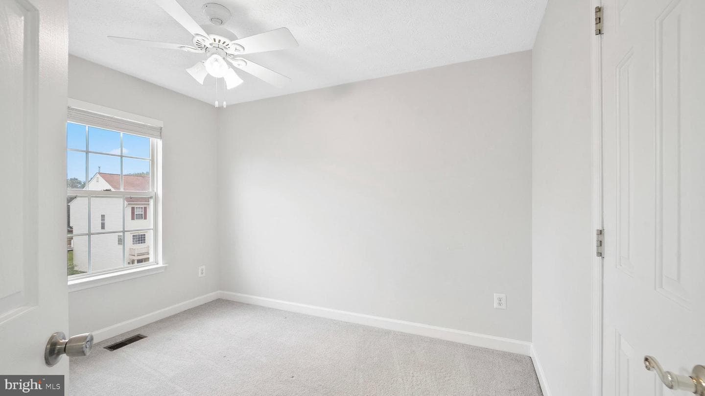 8349 Wades Way photo 25
