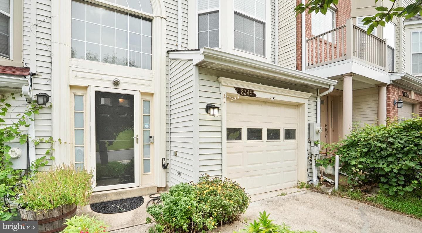 8349 Wades Way photo 3