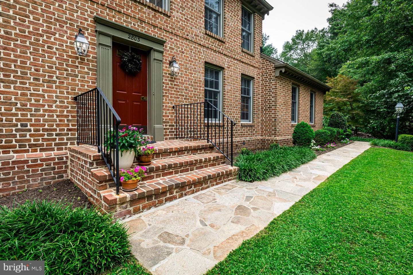 2803 Woodsdale Road photo 1