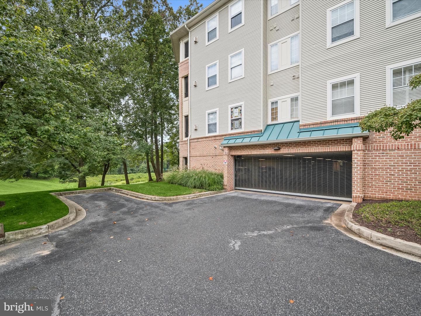 2115 Ganton Green #g-311 photo 32