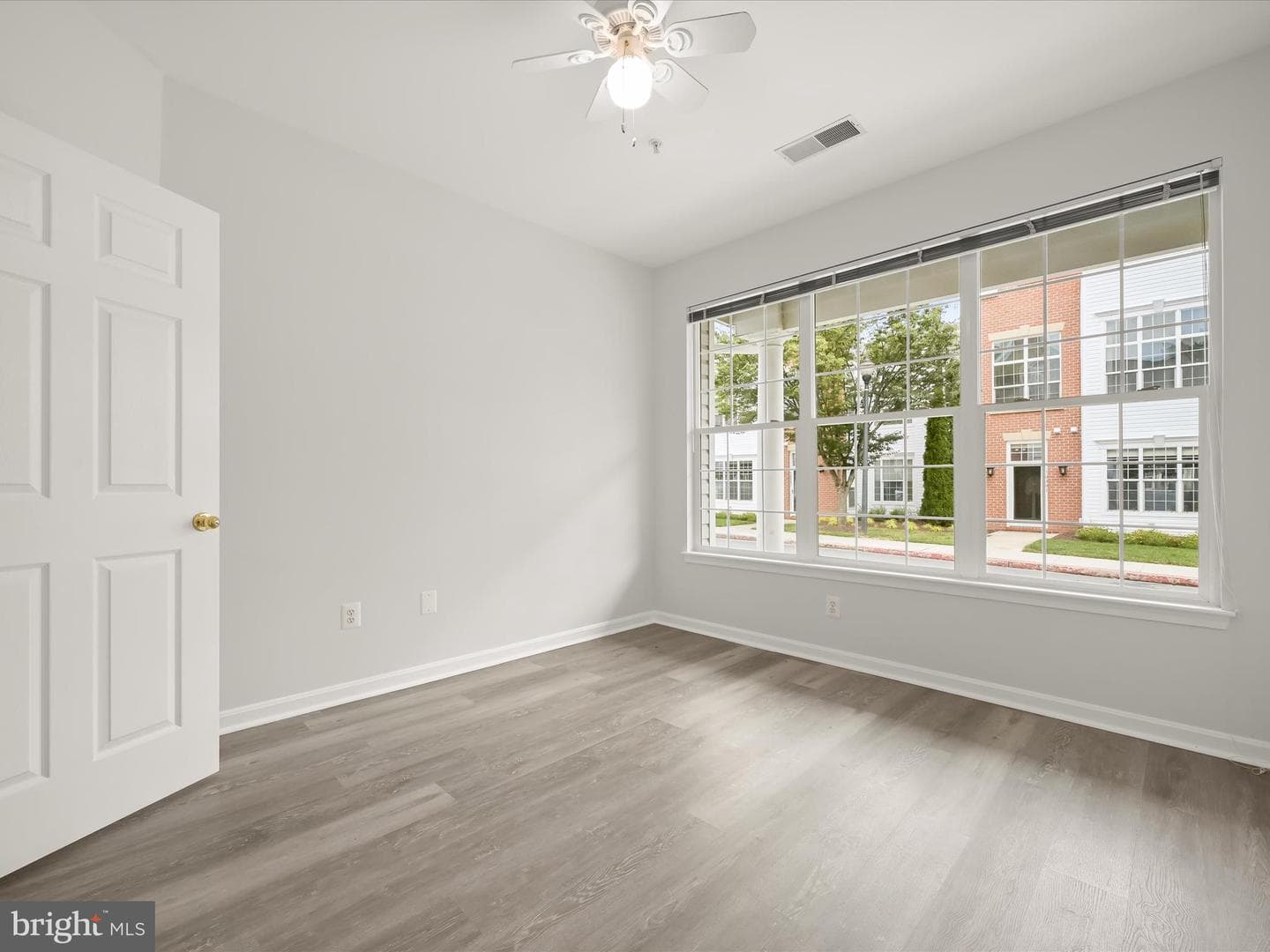 10822 Warfield Place #102 photo 22