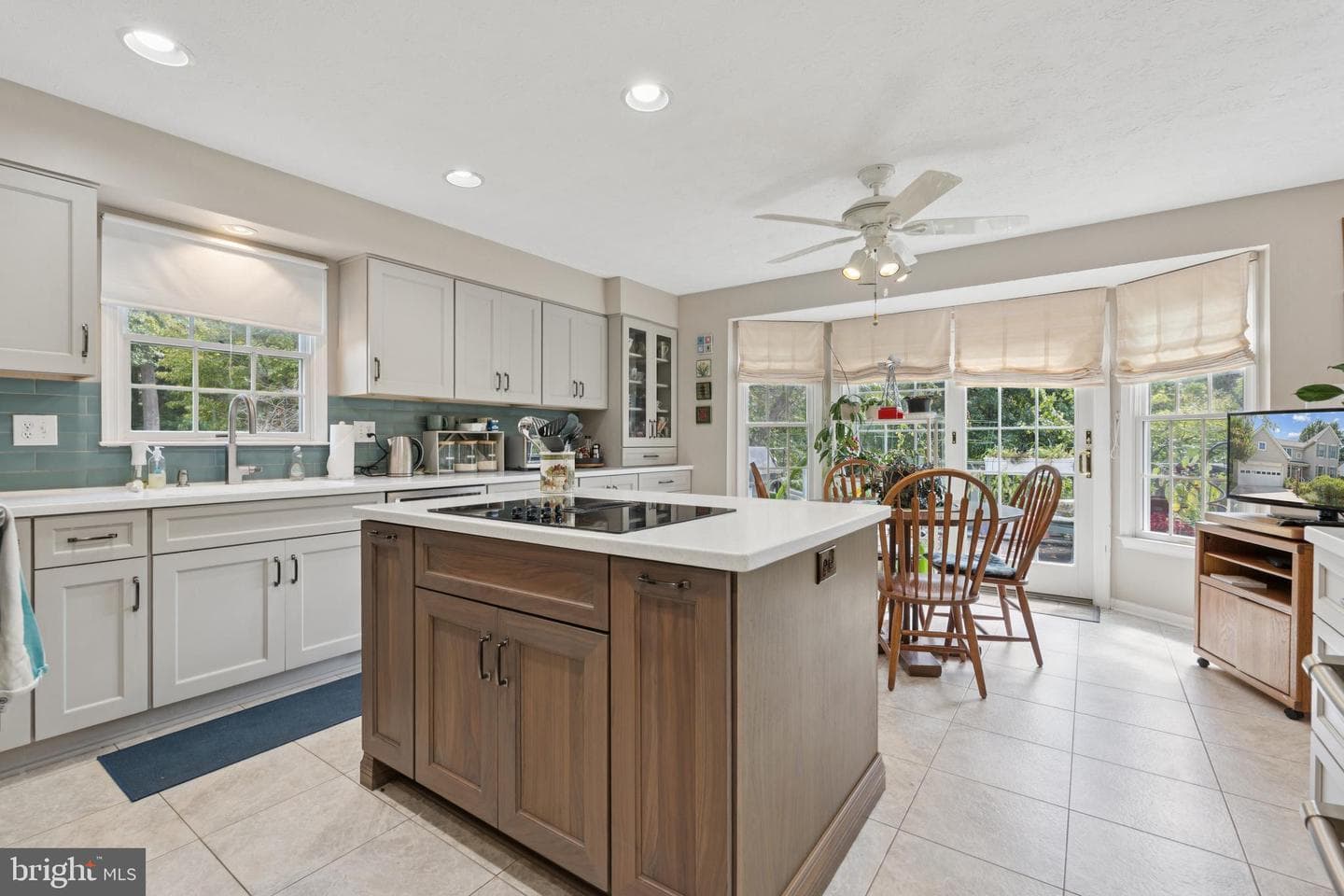 6413 Fairest Dream Lane photo 15