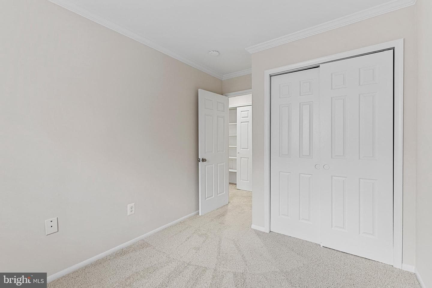8871 Stonebrook Lane photo 17