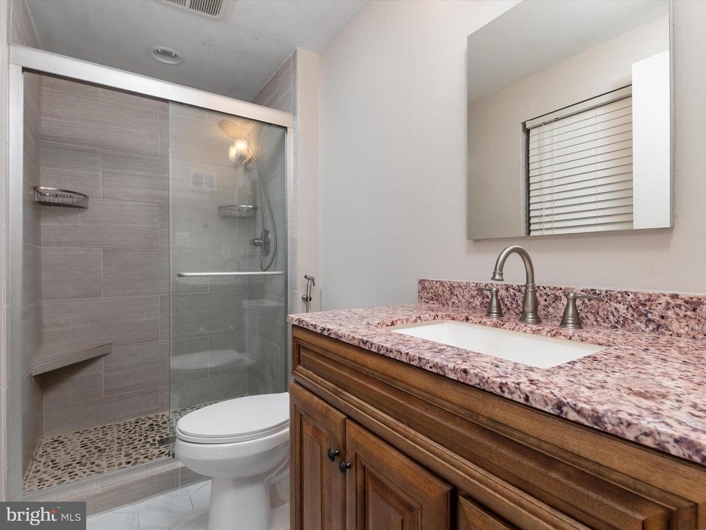 5390 White Mane photo 25