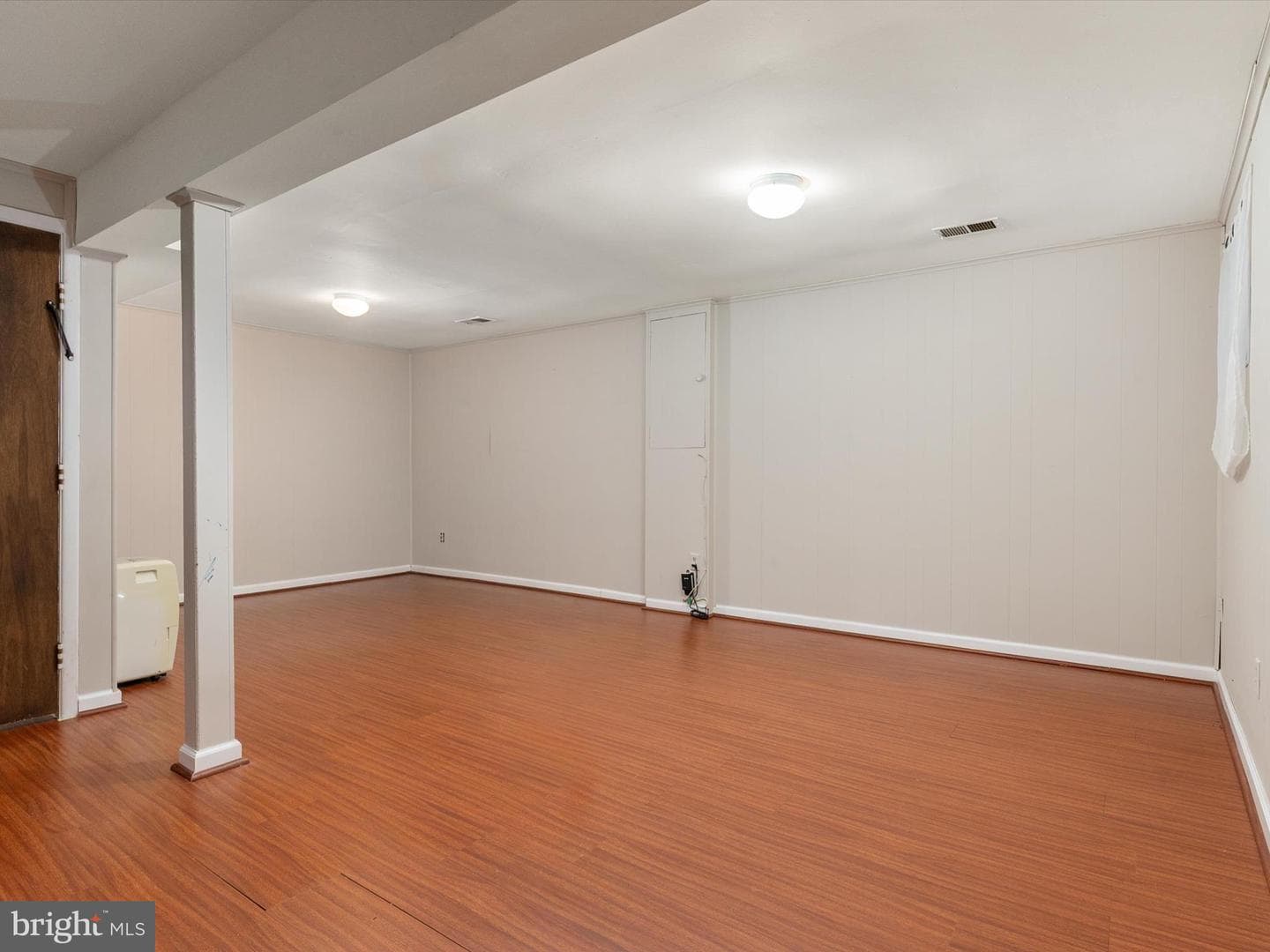 5390 White Mane photo 32
