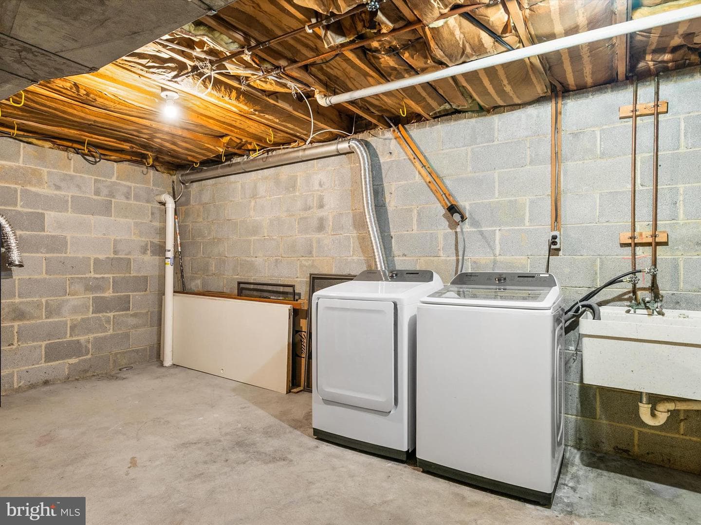 5390 White Mane photo 35