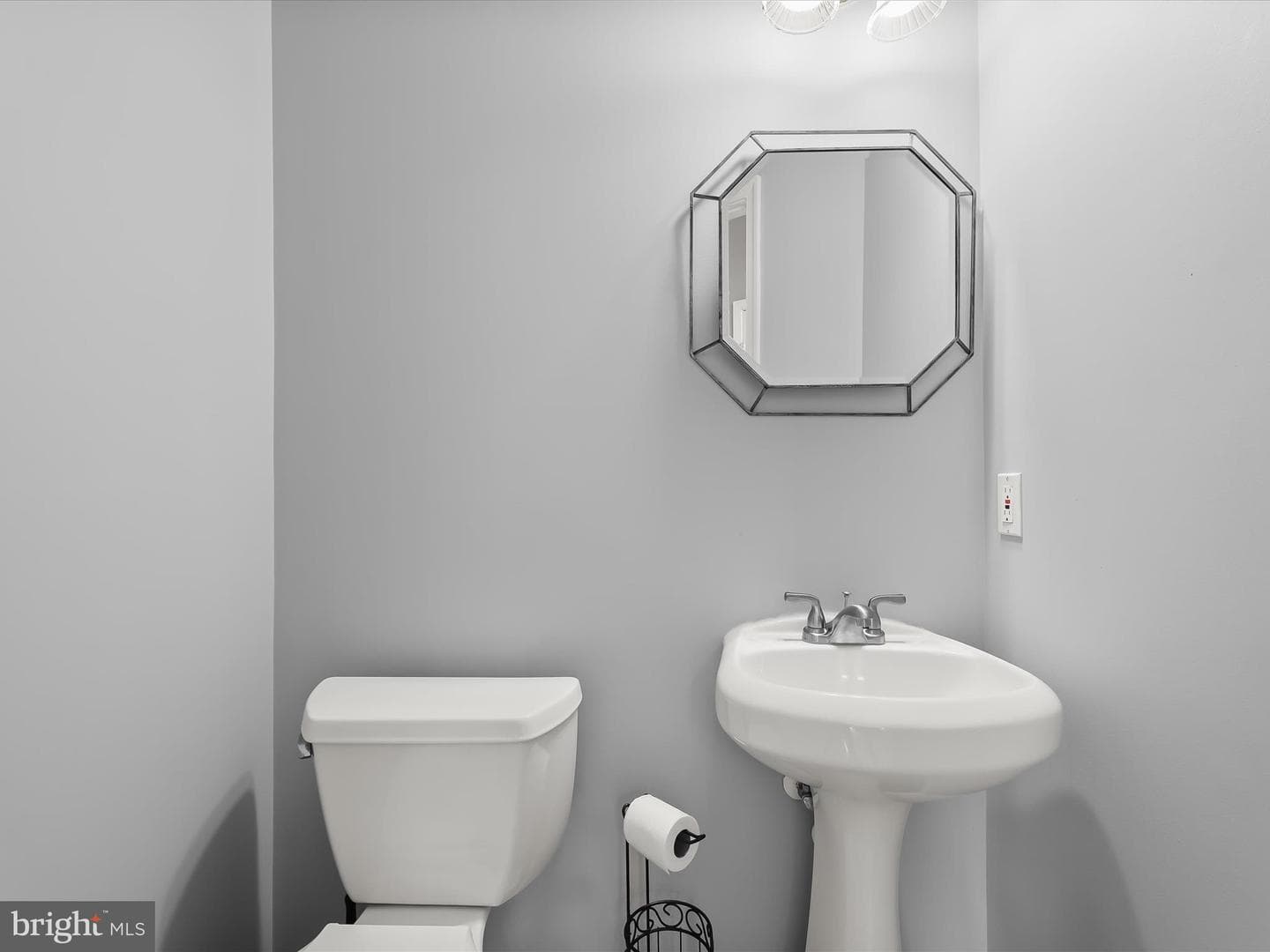 5816 Rockburn Woods Way photo 25