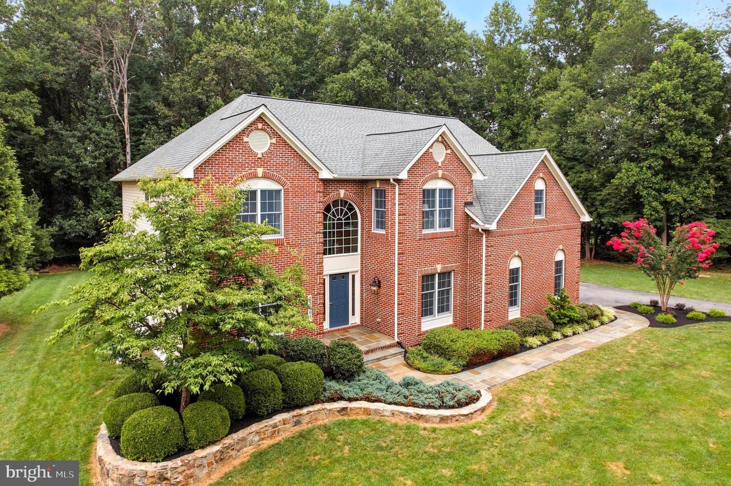 15004 Oak Ridge Court photo 2