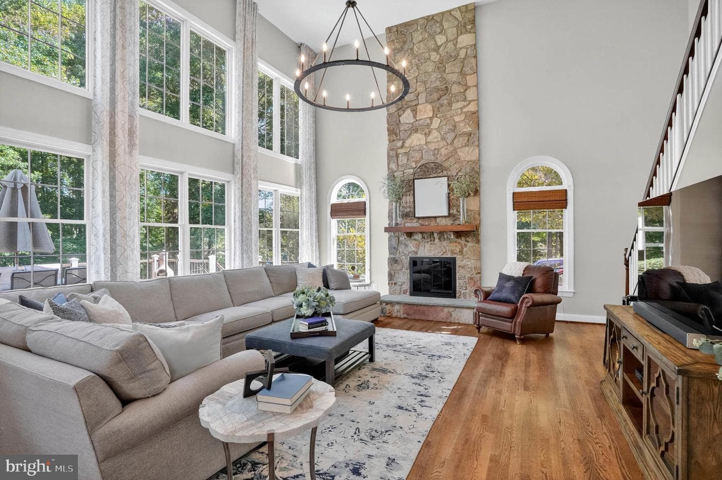 15004 Oak Ridge Court photo 9