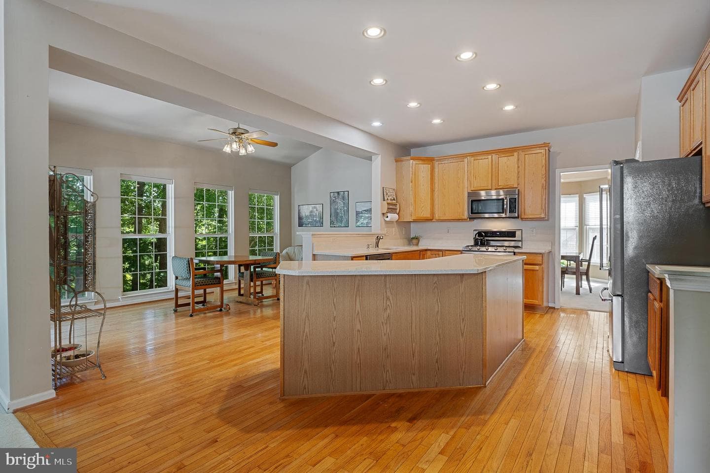 5953 Sandy Ridge photo 2
