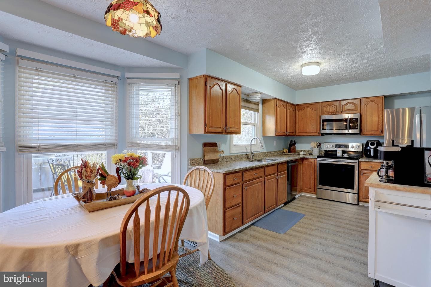 8200 Splashing Brook Court photo 21