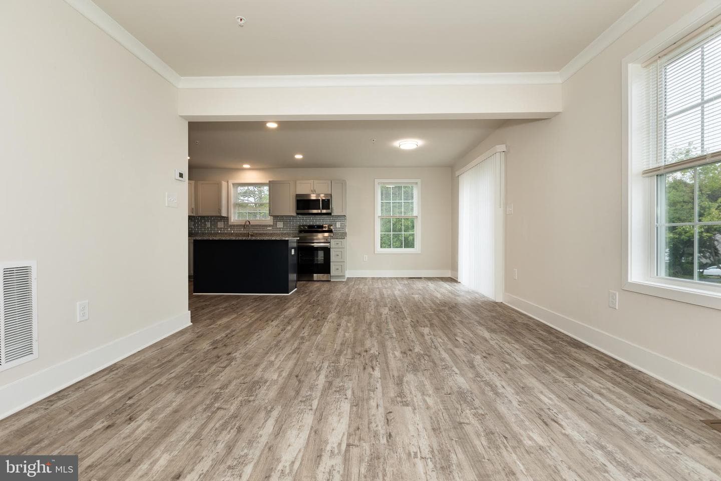 6274 Mound Street photo 17