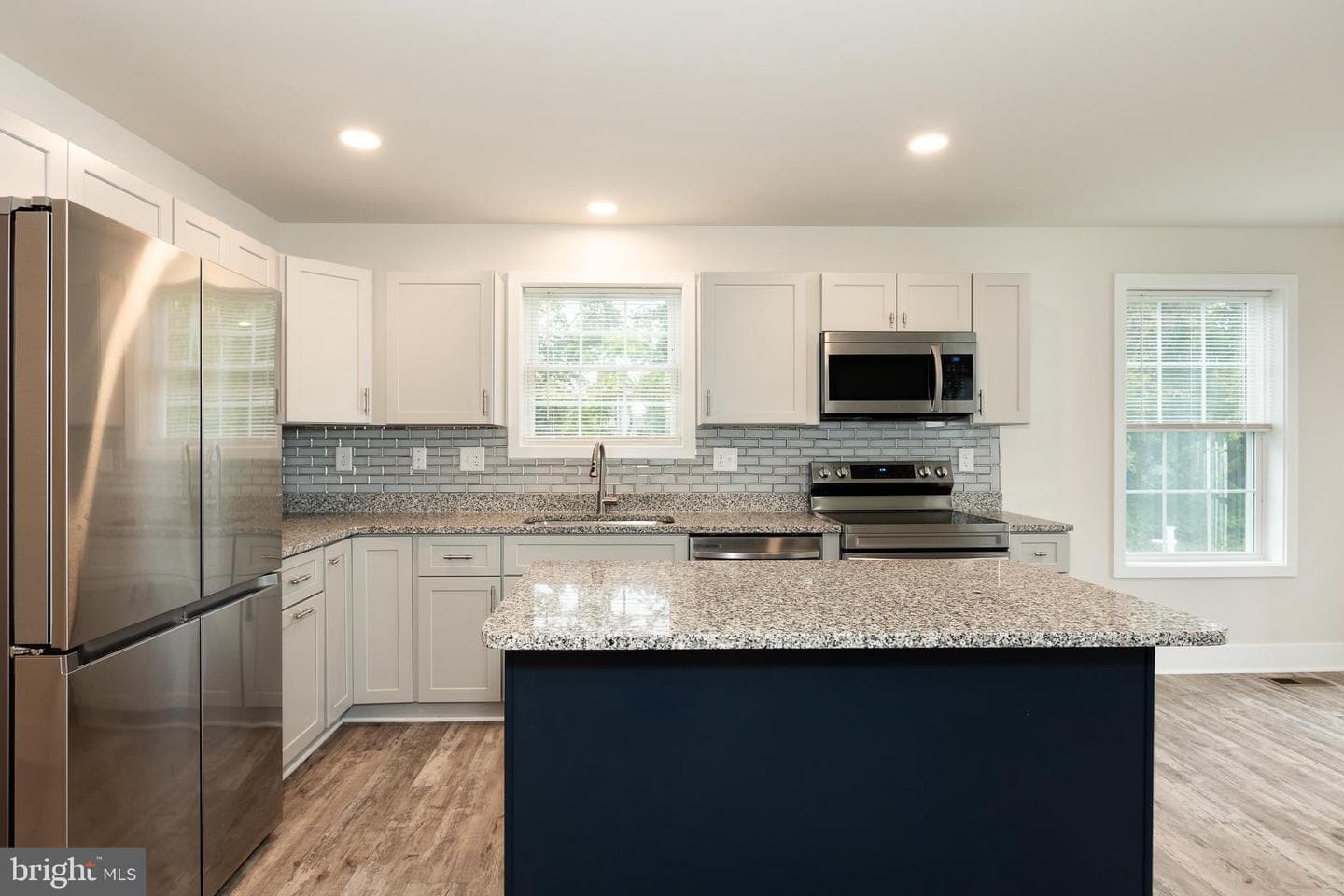 6274 Mound Street photo 25