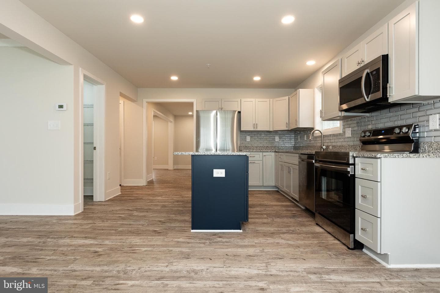 6274 Mound Street photo 29