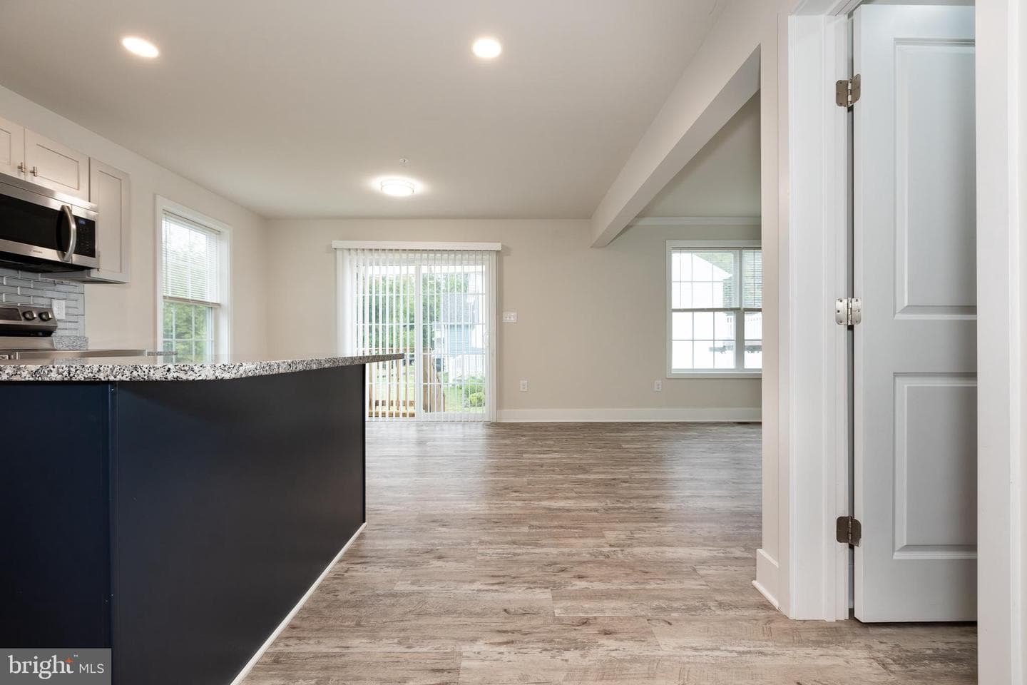 6274 Mound Street photo 31