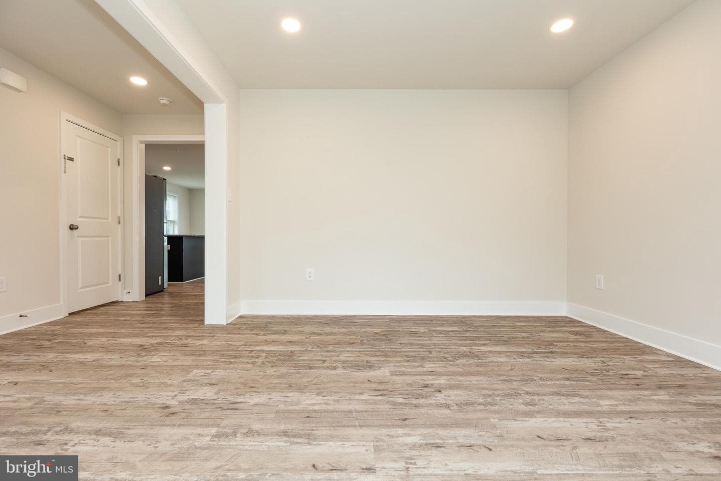 6274 Mound Street photo 41