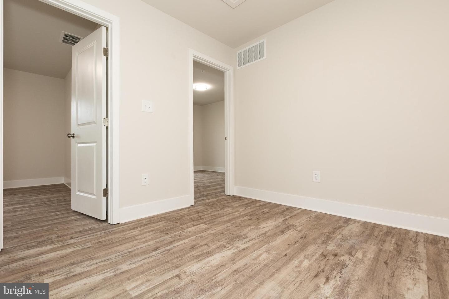 6274 Mound Street photo 60