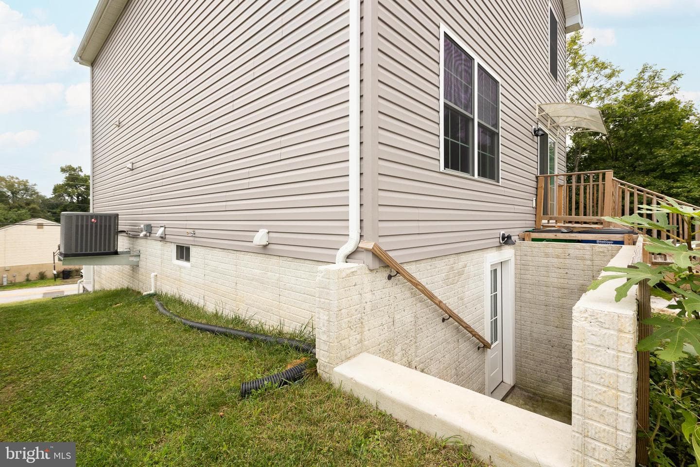 6274 Mound Street photo 80