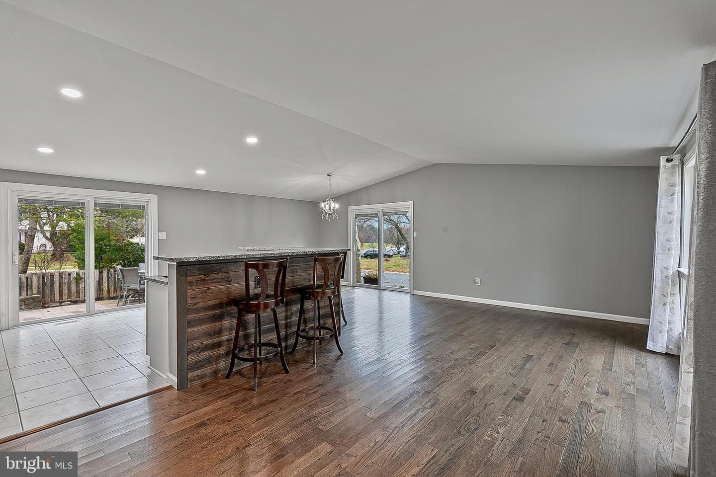 9068 Goldamber Garth photo 11
