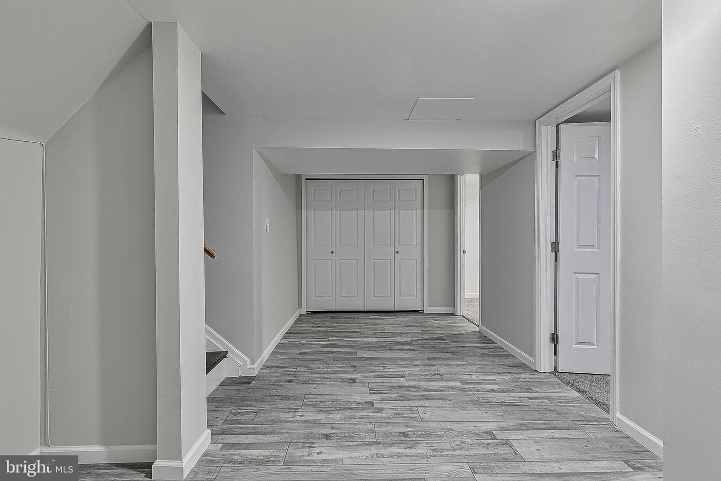 9068 Goldamber Garth photo 33
