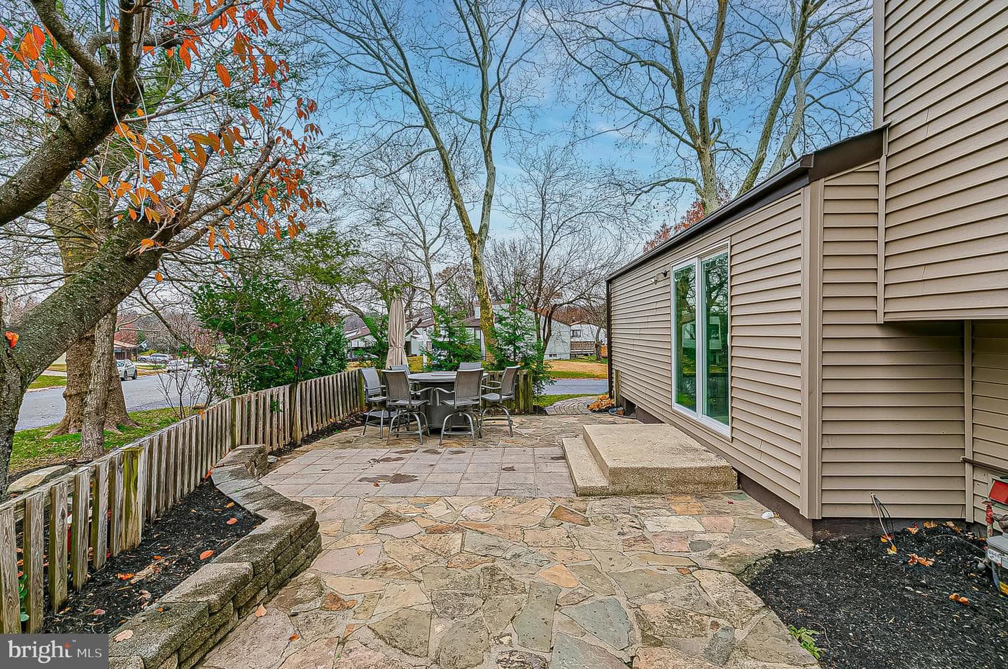 9068 Goldamber Garth photo 34