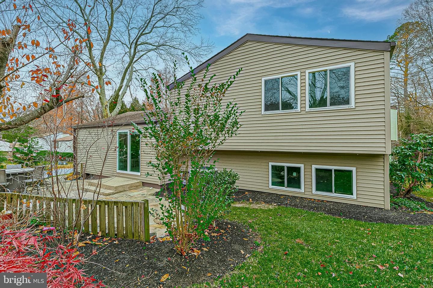9068 Goldamber Garth photo 38