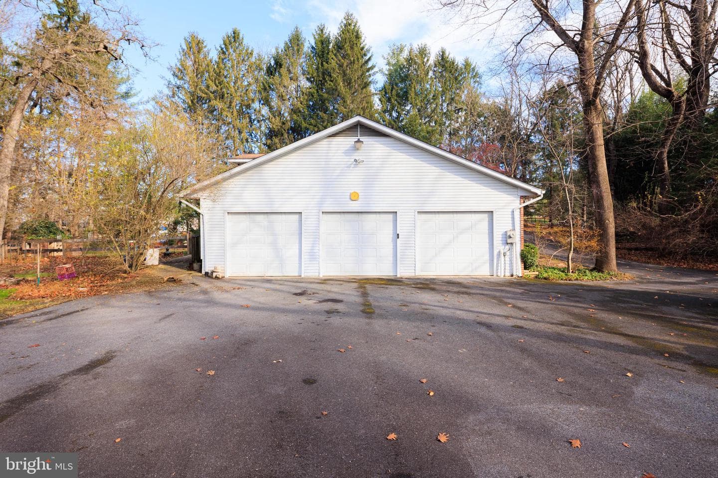 825 Misty Meadow photo 32