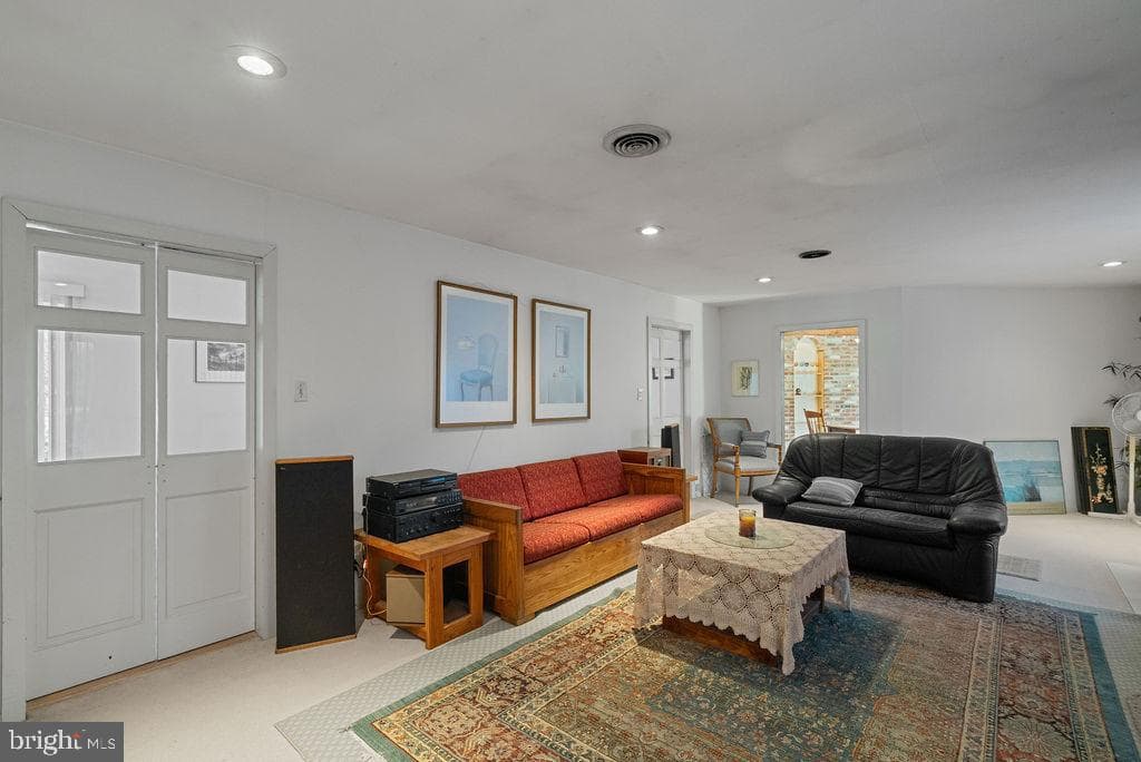 3185 Jennings Chapel Road photo 11
